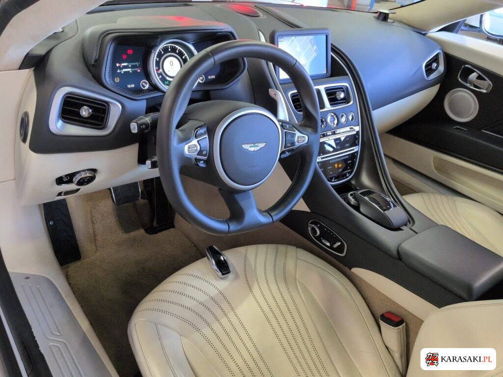 2017 Aston Martin DB11 V12 5