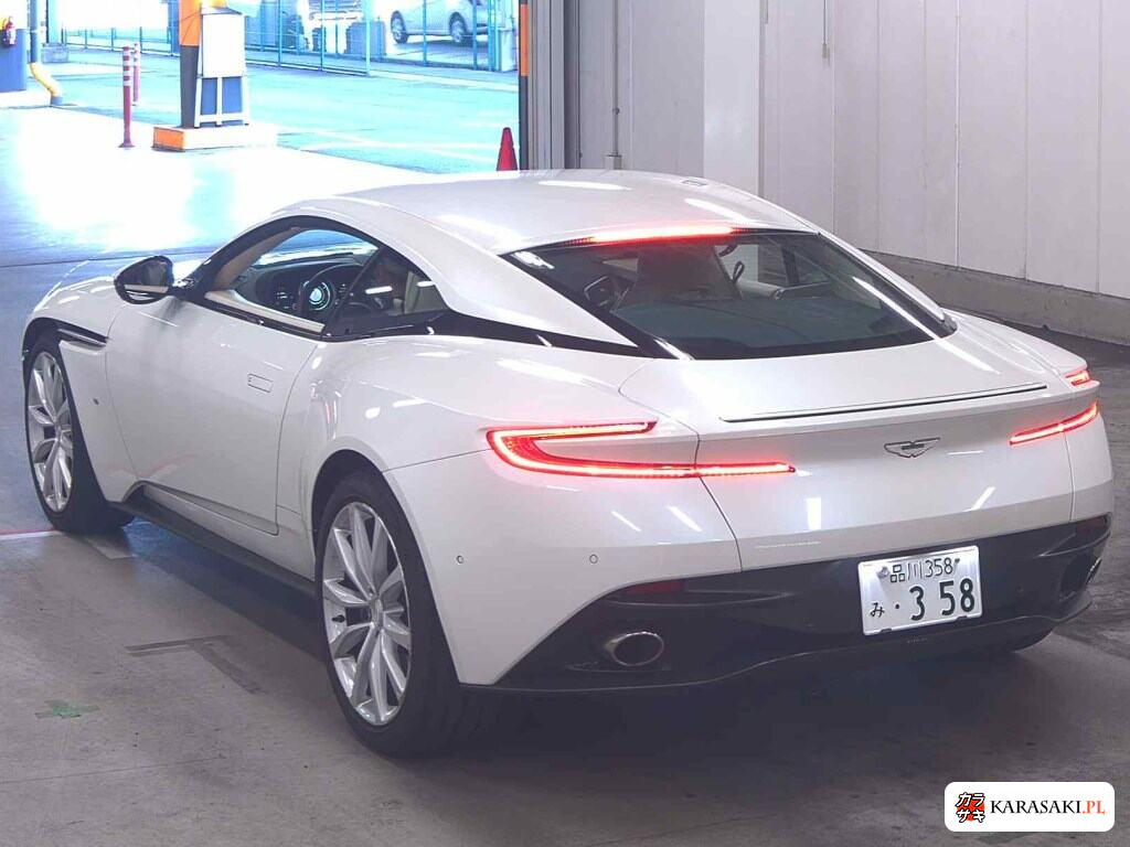 2017 Aston Martin DB11 V12 2