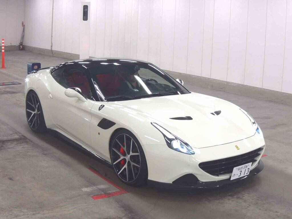 Ferrari California T 2015 z aukcji japońskiej