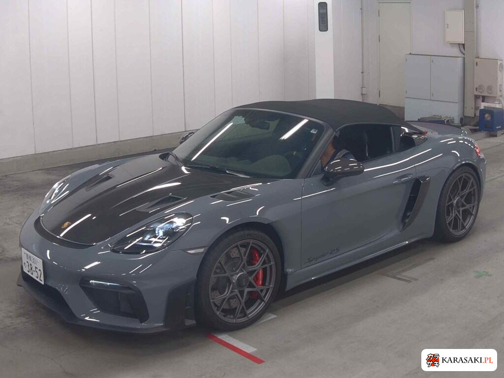2025 Porsche 718 Spyder 3