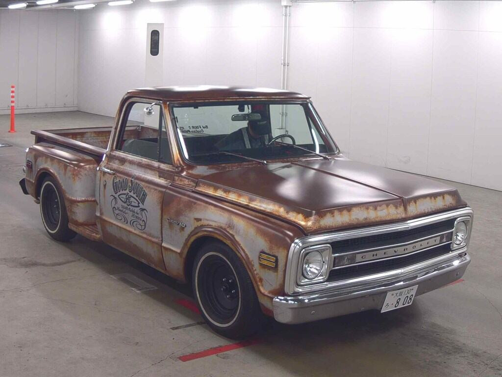 Chevrolet C-10 1996 z aukcji japońskiej