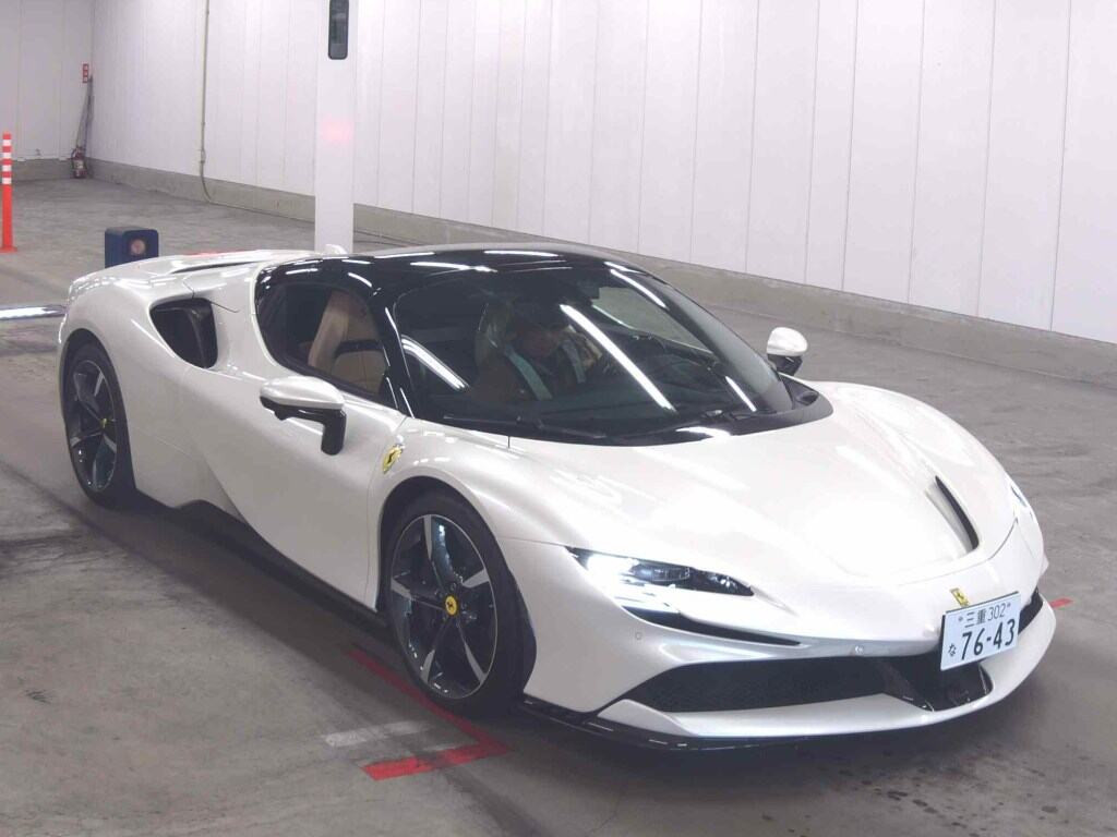 Ferrari SF90 Spider 2024 z aukcji japońskiej