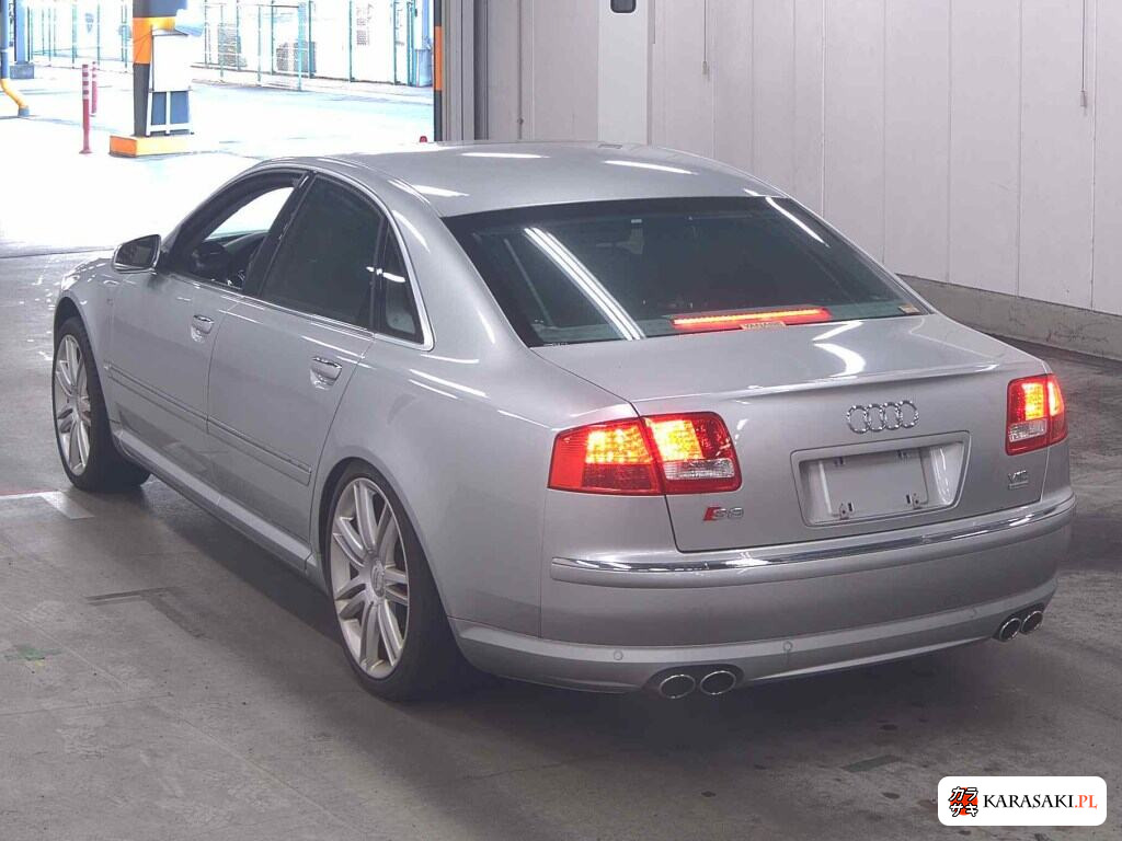 2007 Audi S8 4WD Base Grade 2