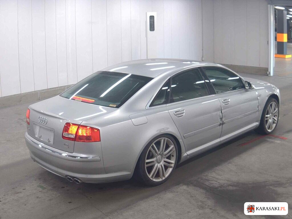 2007 Audi S8 4WD Base Grade 4