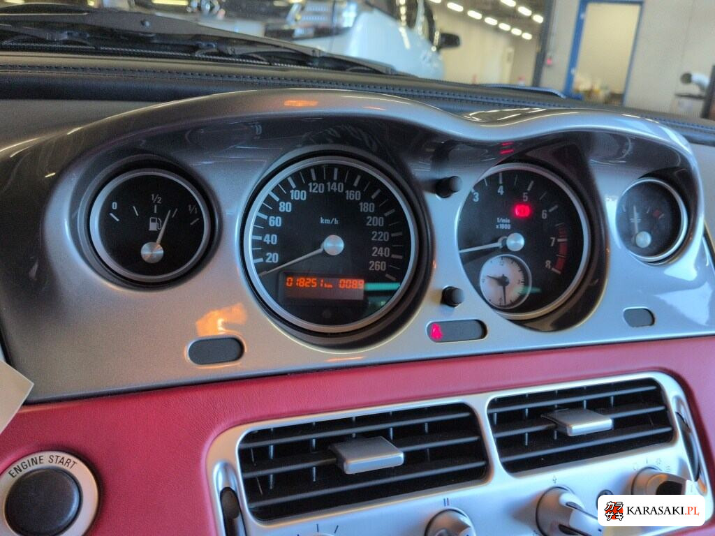 2000 BMW Z8 Base Grade 6