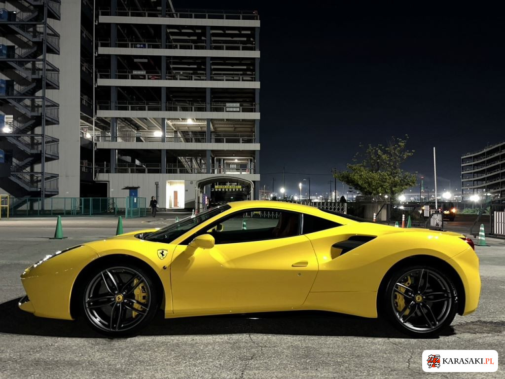 2018 Ferrari 488 GTB Base Grade 8