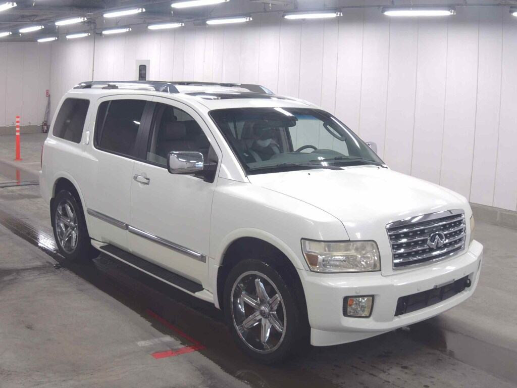 Infiniti QX56 2014 z aukcji japońskiej