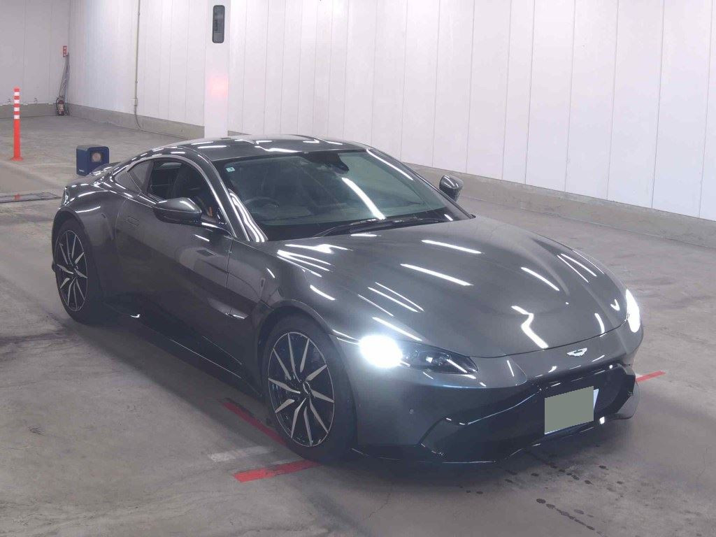 Aston Martin Vantage 2019 z aukcji japońskiej