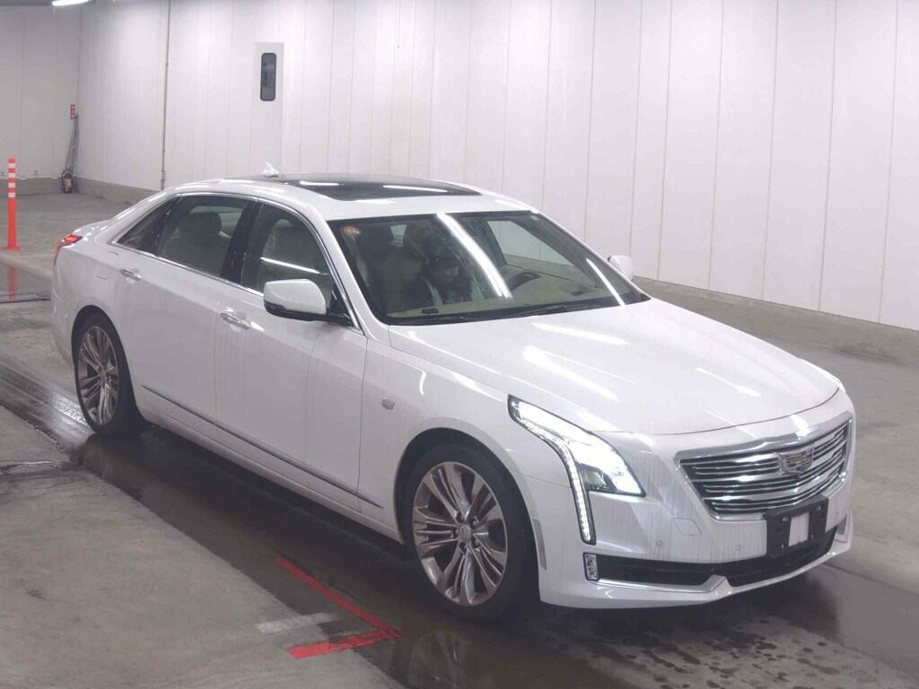 Cadillac CT6 2016 z aukcji japońskiej