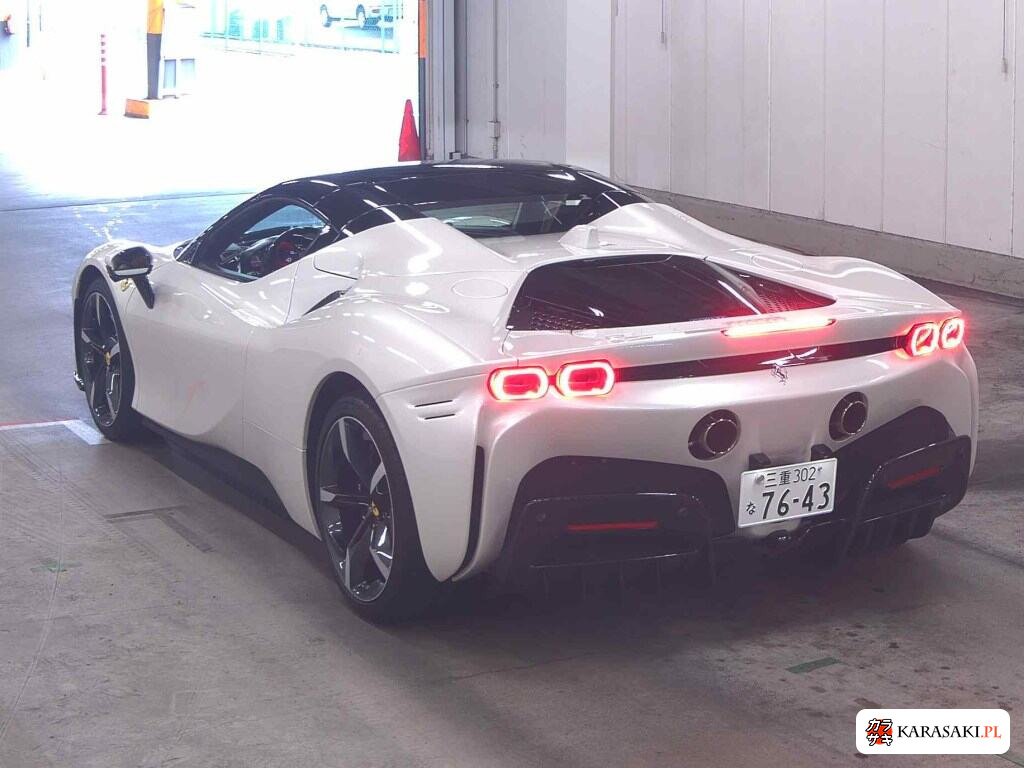 2024 Ferrari SF90 Spider 4WD 2