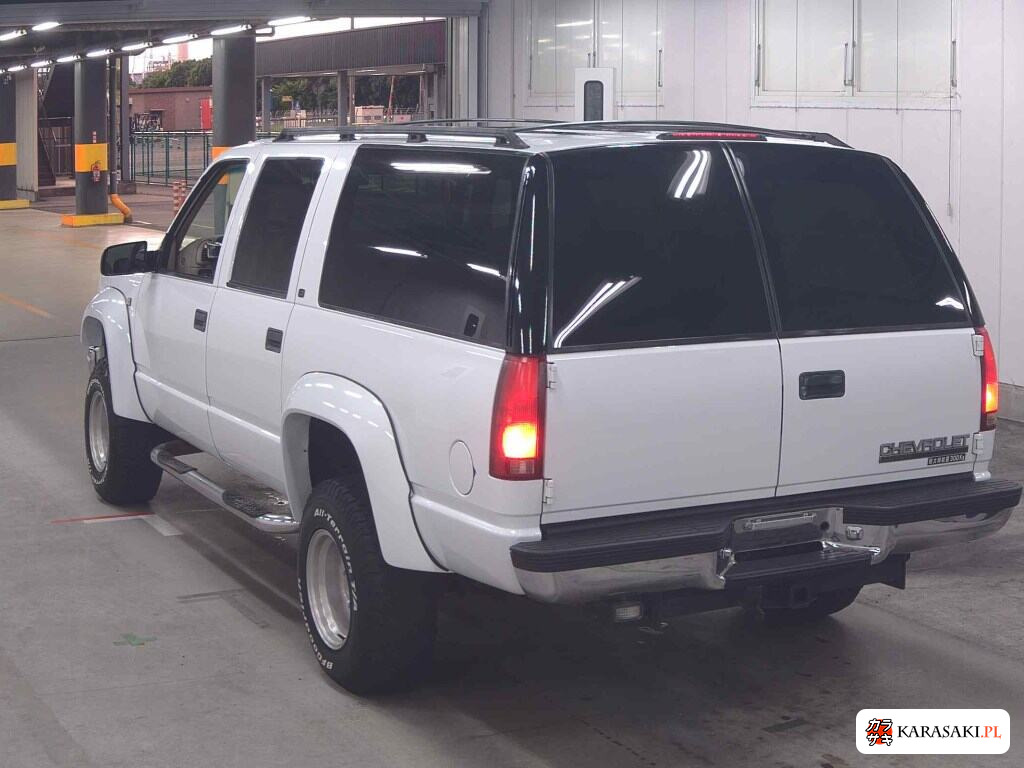 2001 Chevrolet Suburban 4WD LT 2