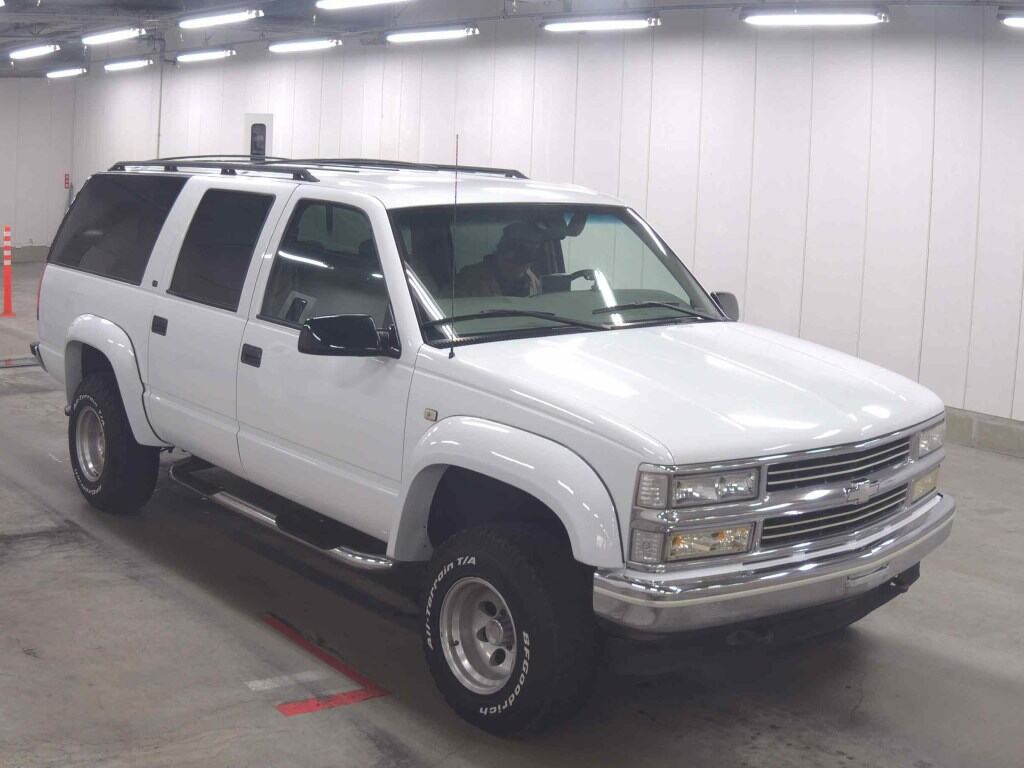Chevrolet Suburban 2001 z aukcji japońskiej