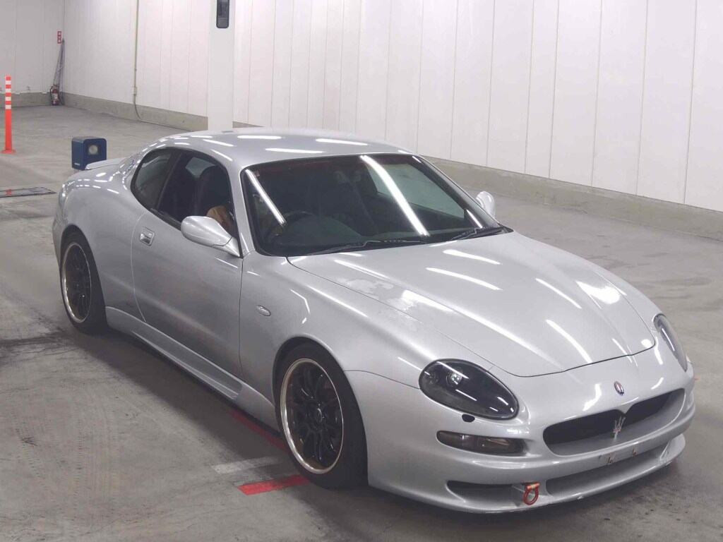 Maserati Coupe 2002 z aukcji japońskiej