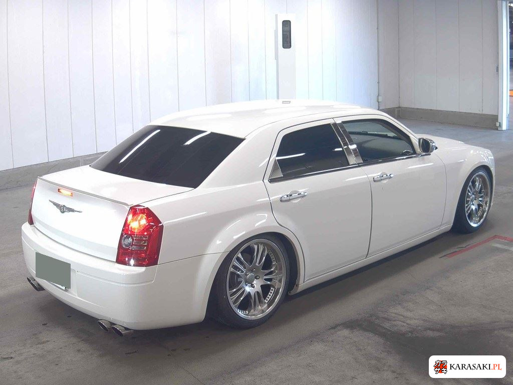 2010 Chrysler 300C 4