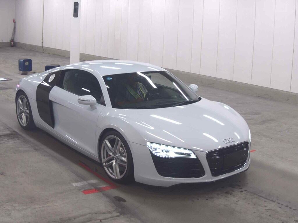Audi R8 2015 z aukcji japońskiej