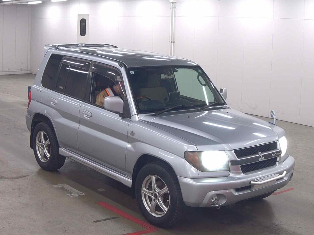 Mitsubishi Pajero Io 2003 z aukcji japońskiej