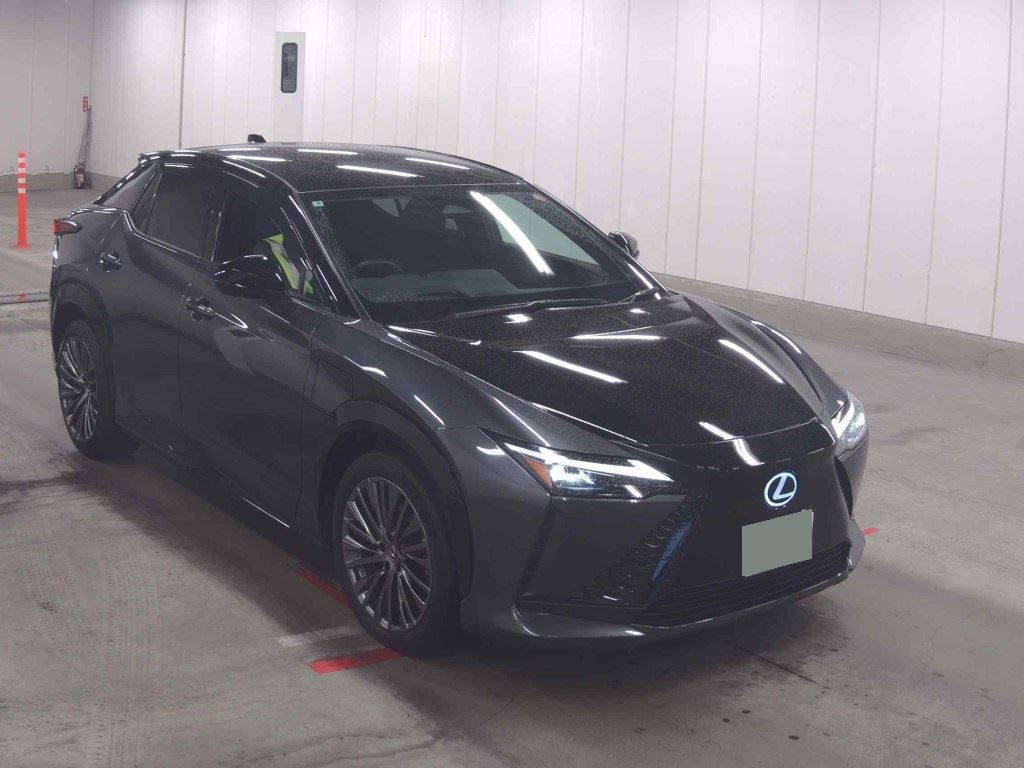 Lexus RZ 2023 z aukcji japońskiej
