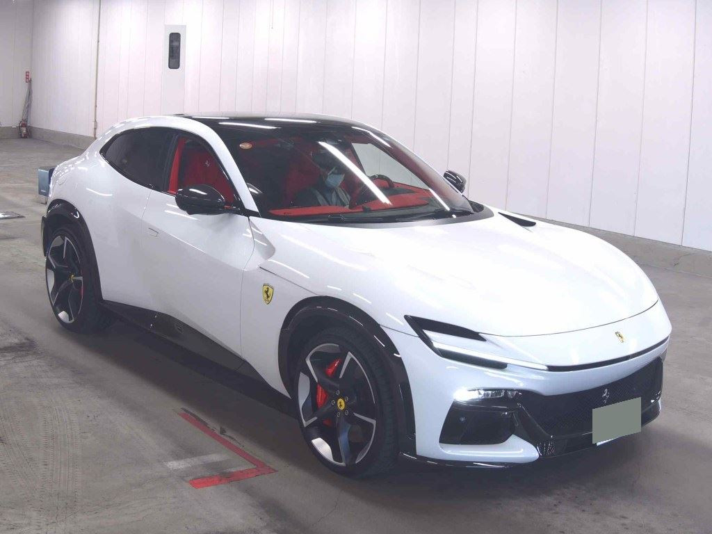 Ferrari Purosangue 2024 z aukcji japońskiej