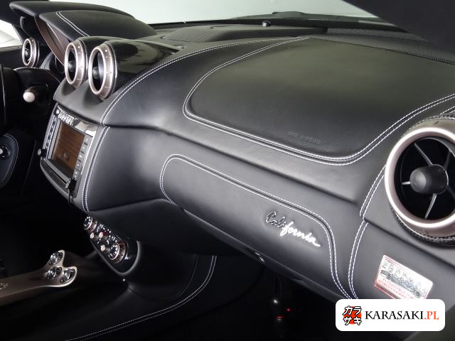 2010 Ferrari California 10