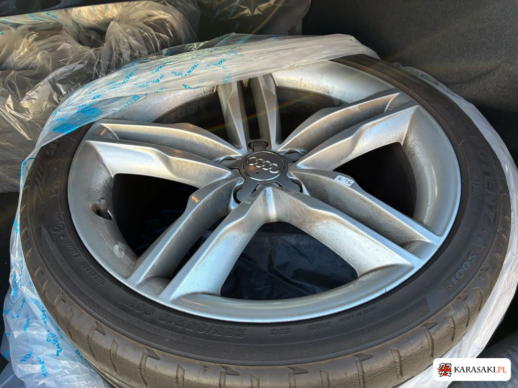 2010 Audi S5 CP 4WD Base Grade 11