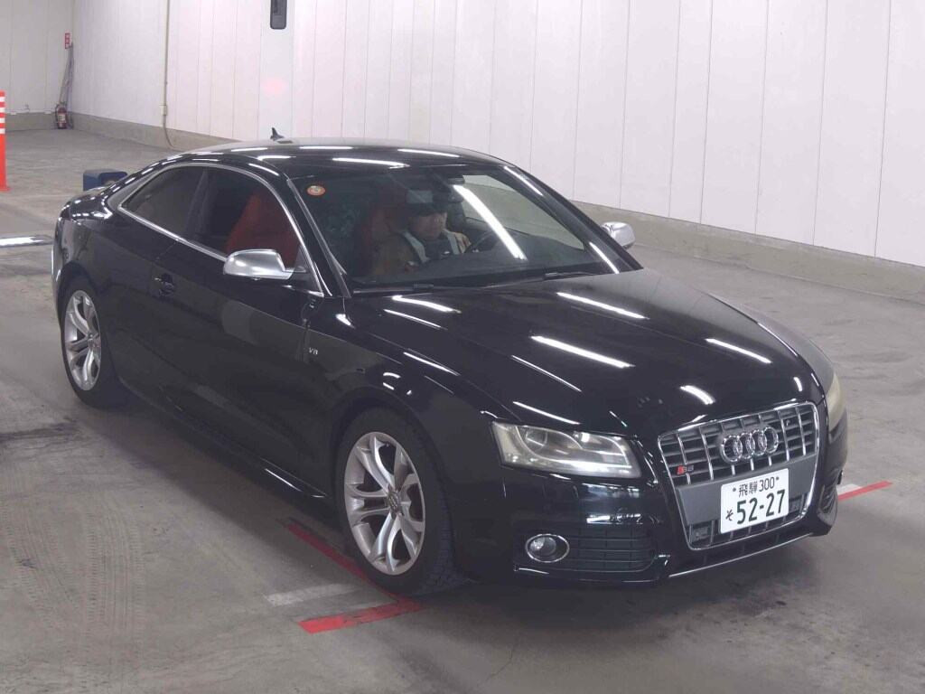 Audi S5 2010 z aukcji japońskiej