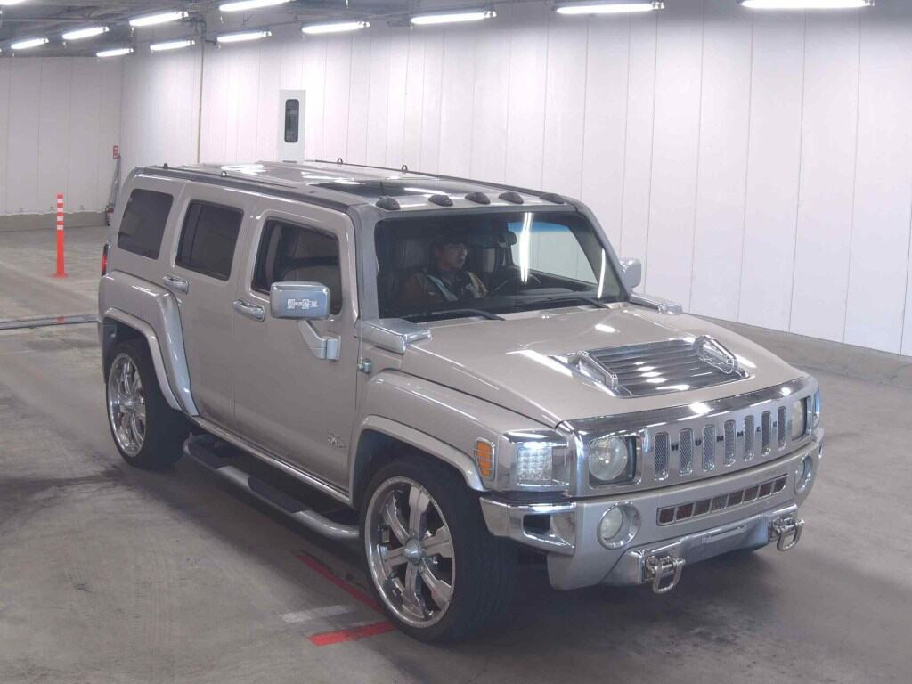 Hummer H3 2011 from a Japanese auction
