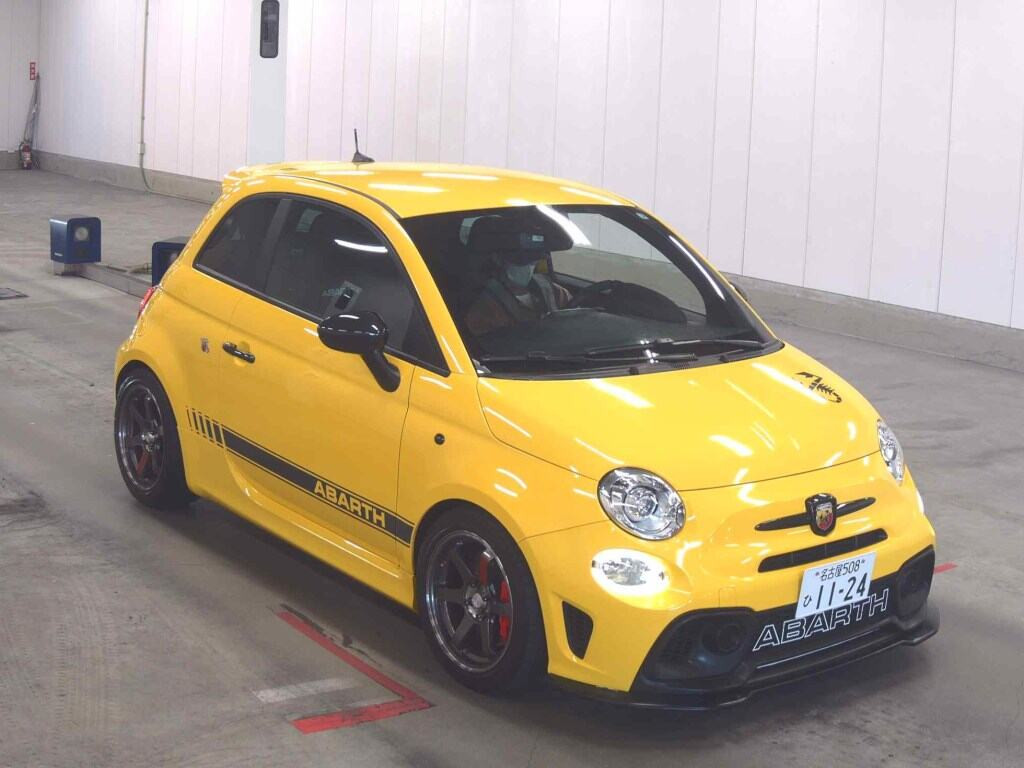 Abarth 595 2021 z aukcji japońskiej