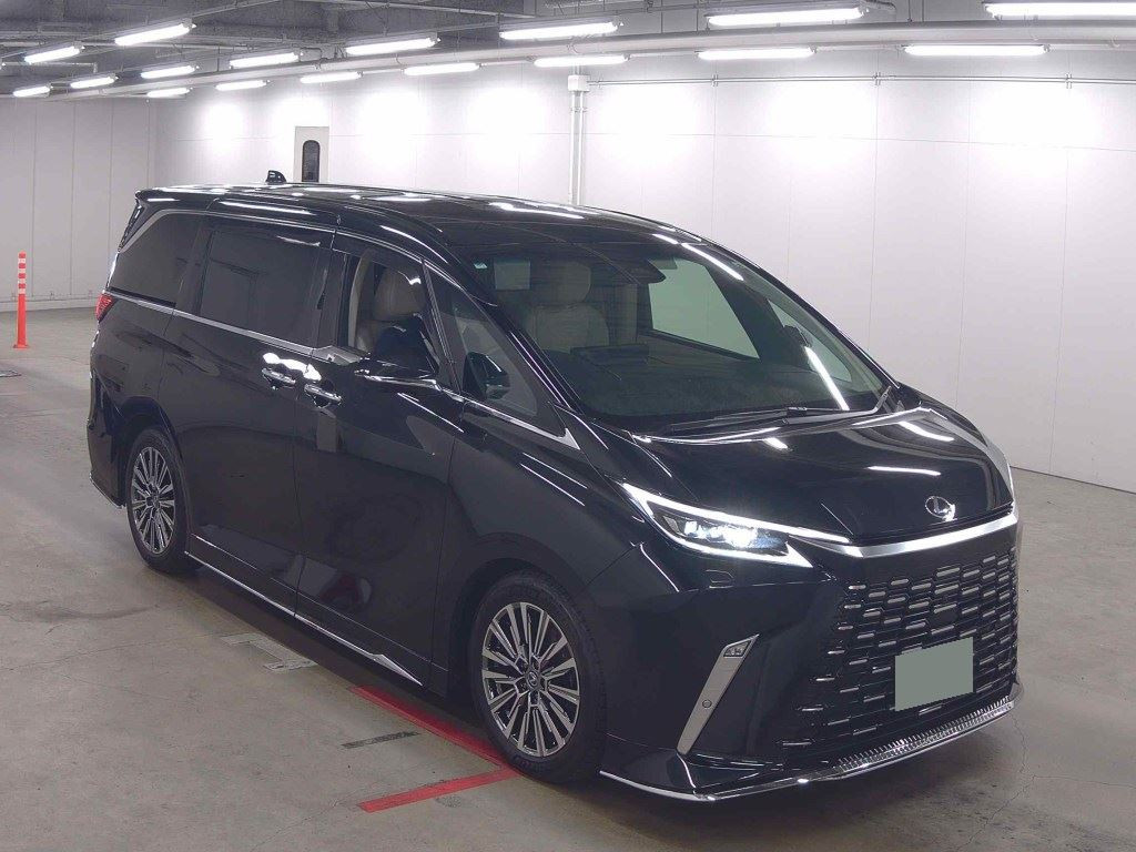 Lexus LM 2024 z aukcji japońskiej