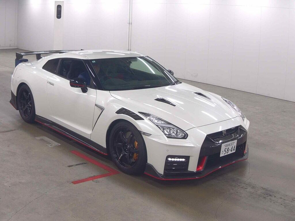Nissan GT-R 2017 z aukcji japońskiej
