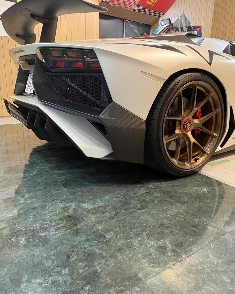 Lamborghini Aventador 2021 z aukcji japońskiej