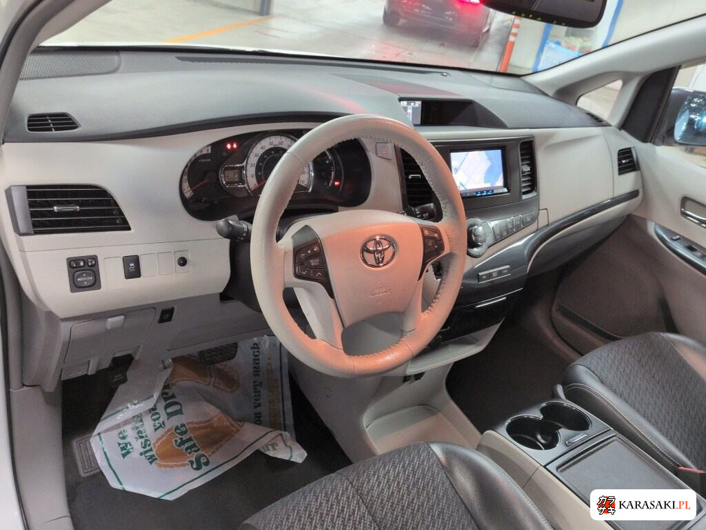 2013 America Toyota Sienna Se 5