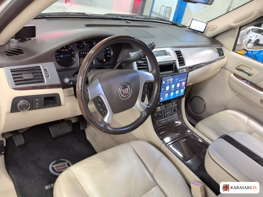 2009 Cadillac Escalade 4WD Platinum 5