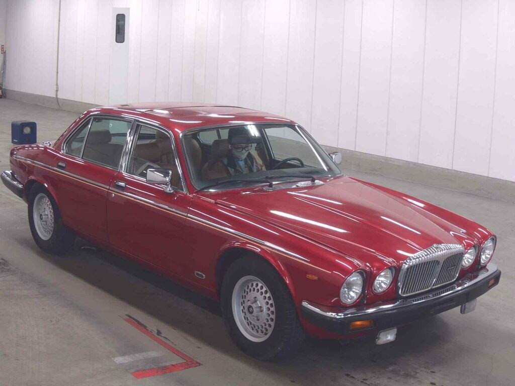 Daimler 1995 z aukcji japońskiej