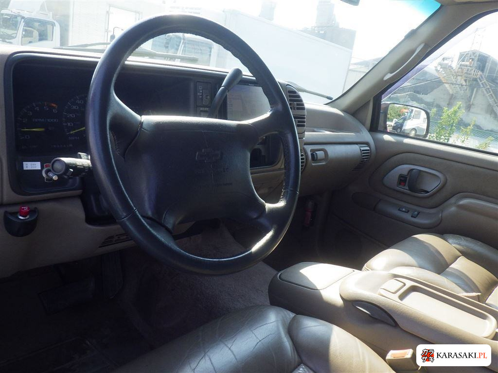 1996 Chevrolet Suburban 4WD 5
