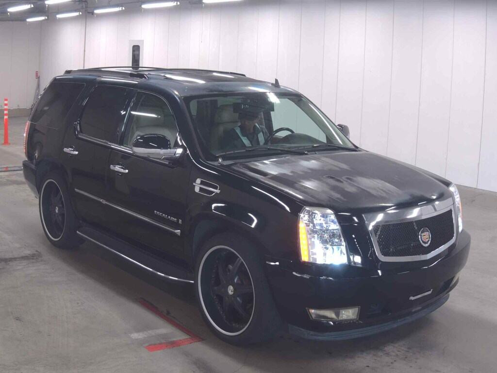 Cadillac Escalade 2010 z aukcji japońskiej