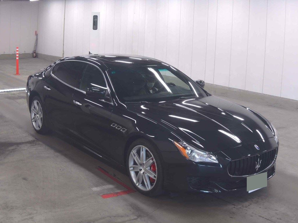 Maserati Quattroporte 2014 z aukcji japońskiej