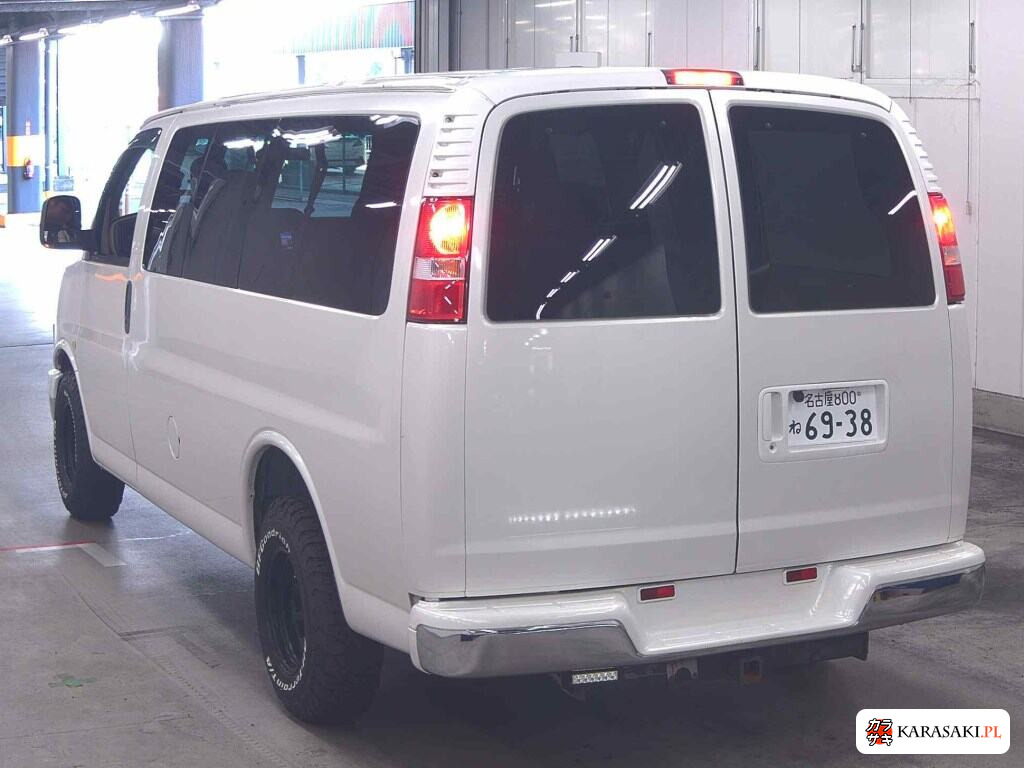 2004 GMC Savana 4D 2
