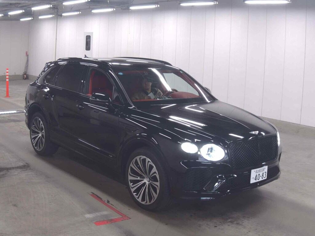 Bentley Bentayga 2021 z aukcji japońskiej
