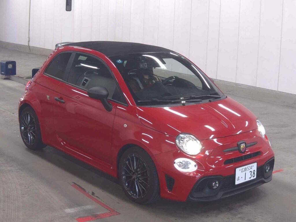 Abarth F595C 2024 z aukcji japońskiej