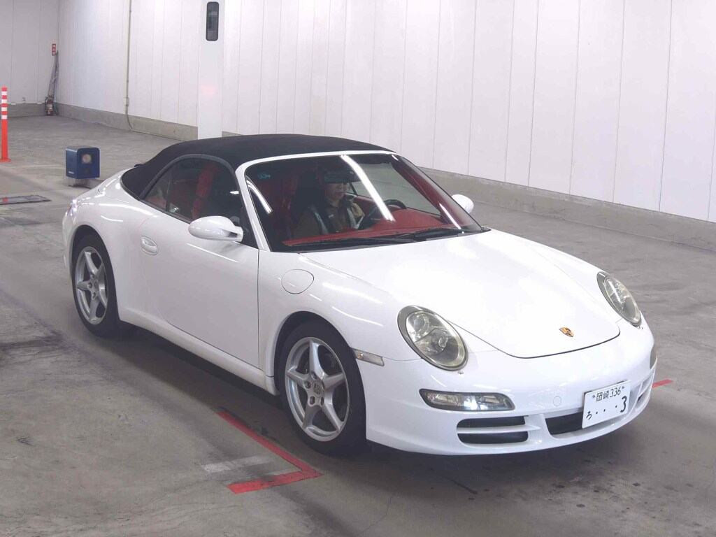 Porsche 911 2007 z aukcji japońskiej
