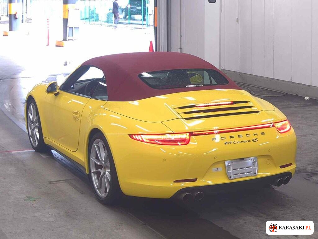 2013 Porsche 911 Op 4WD Carrera 4S Cabriolet 2