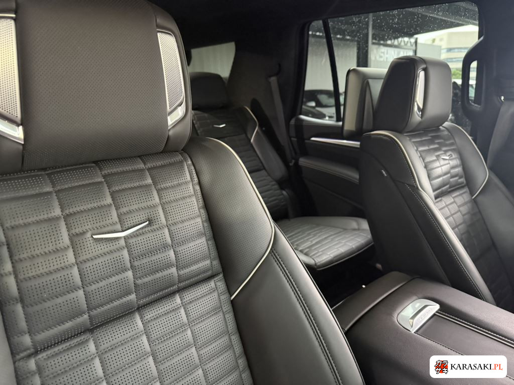 2025 Cadillac Escalade 4WD Sport 9