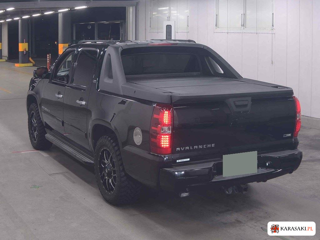 2013 Chevrolet Avalanche 4D 4WD LTZ 2