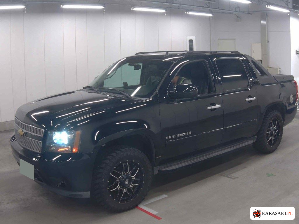 2013 Chevrolet Avalanche 4D 4WD LTZ 3