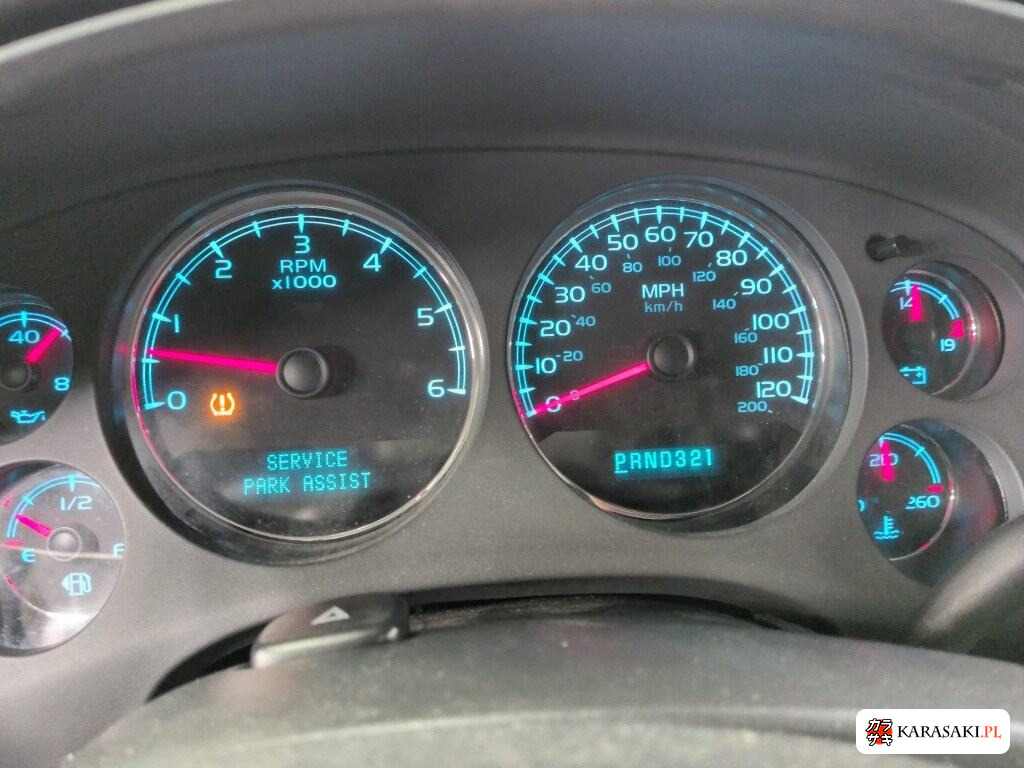 2013 Chevrolet Avalanche 4D 4WD LTZ 6