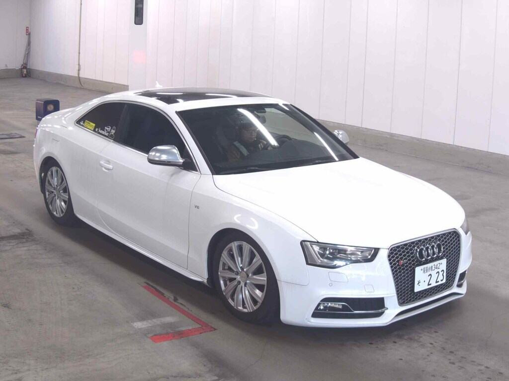 Audi S5 2009 z aukcji japońskiej