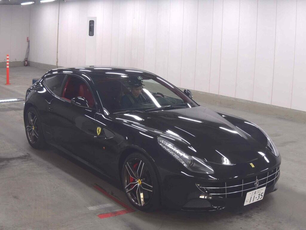 Ferrari FF 2015 z aukcji japońskiej