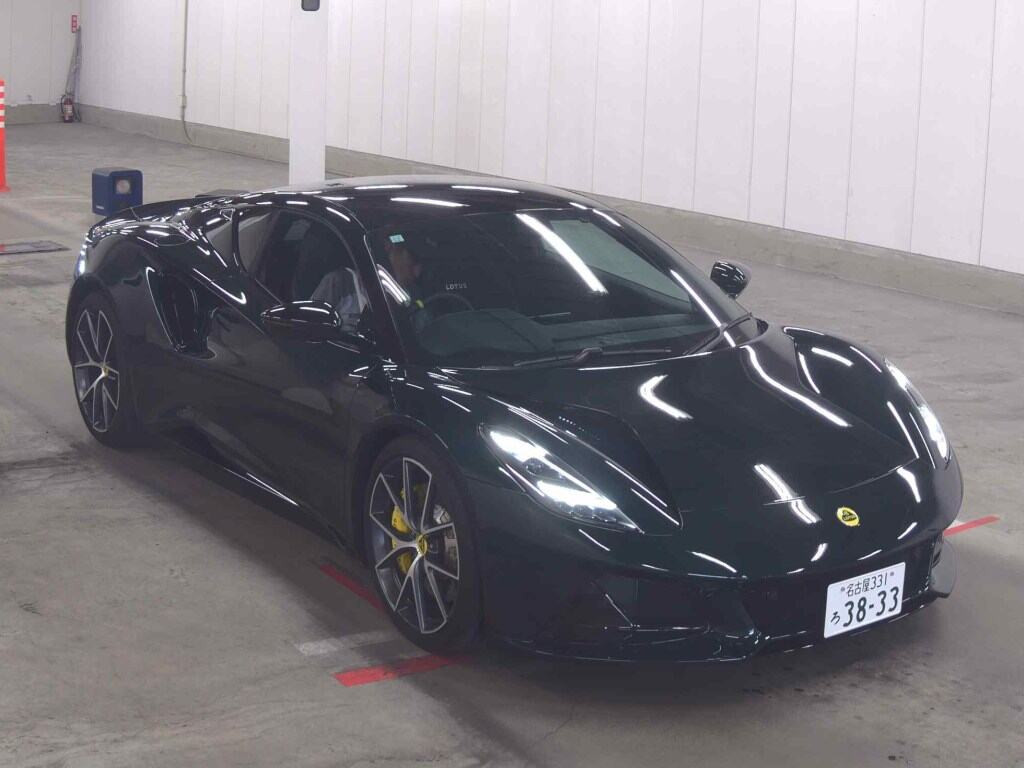 Lotus Emira 2023 z aukcji japońskiej