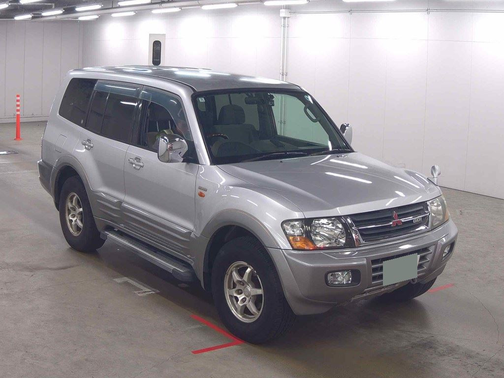 Mitsubishi Pajero 2000 z aukcji japońskiej