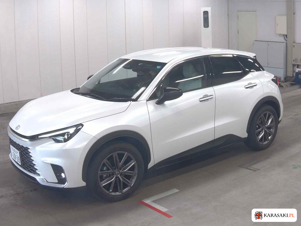 2025 Lexus LBX Elegant 3
